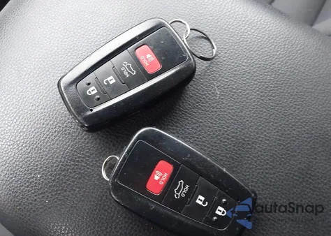 2021 Toyota Rav4 Hybrid Xle from USA, damaged, VIN 4T3RWRFVXMU024370